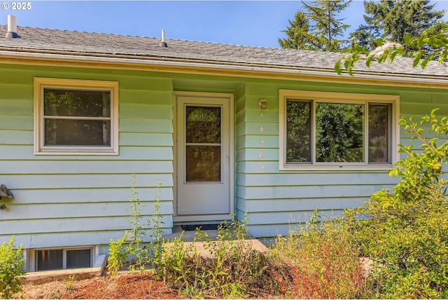 14385 SW Hargis Rd, Beaverton, OR 97008 - doorway to property with a shingled roof
