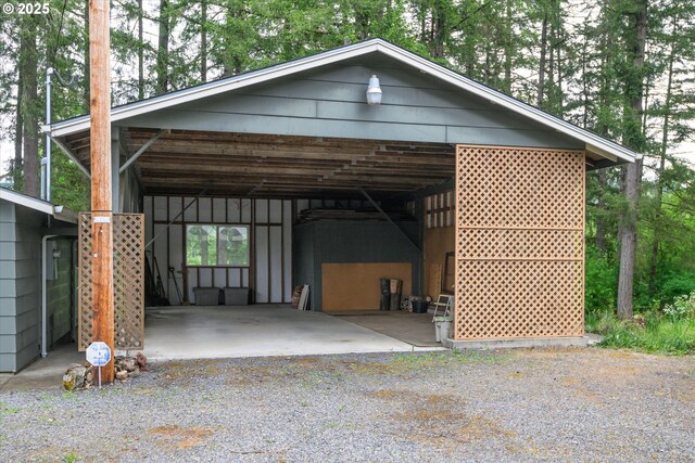 82091 Lost Valley Ln, Dexter, OR 97431 - view of outdoor structure with driveway