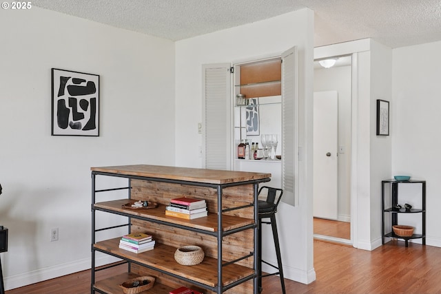 5585 E Evergreen Blvd, Vancouver, WA 98661 - dining area featuring wood finished floors and a textured ceiling