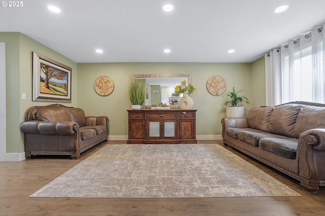 11619 NE 102nd Cir, Vancouver, WA 98662 - living area featuring baseboards, recessed lighting, and wood finished floors