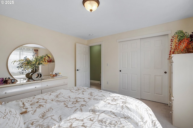 11619 NE 102nd Cir, Vancouver, WA 98662 - bedroom featuring light carpet and a closet