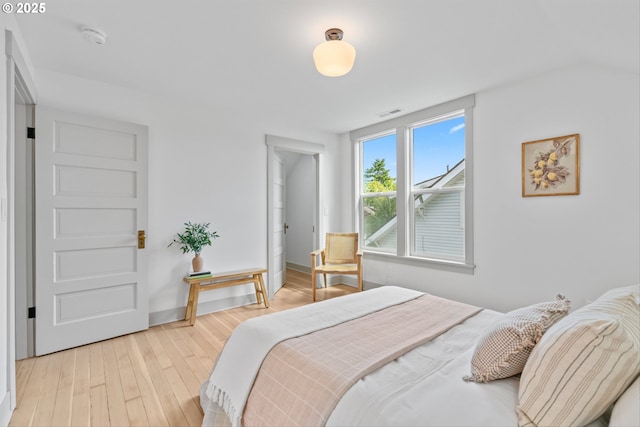 625 NE 69th Ave, Portland, OR 97213 - bedroom with light wood finished floors and baseboards