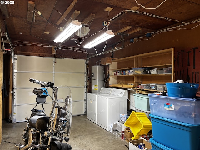 47858 W 1st St, Oakridge, OR 97463 - garage with washer and dryer and water heater