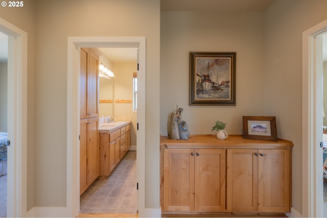 1202 SE Yarrow Ave, Madras, OR 97741 - view of hallway