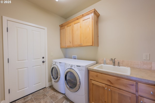 1202 SE Yarrow Ave, Madras, OR 97741 - laundry area featuring cabinet space and washing machine and dryer
