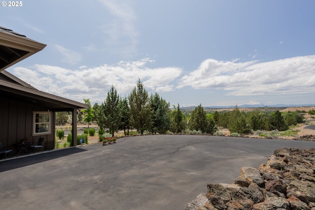 1202 SE Yarrow Ave, Madras, OR 97741 - view of patio