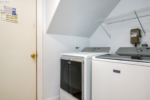10014 NE 146th Ave, Vancouver, WA 98682 - washroom with washer and clothes dryer