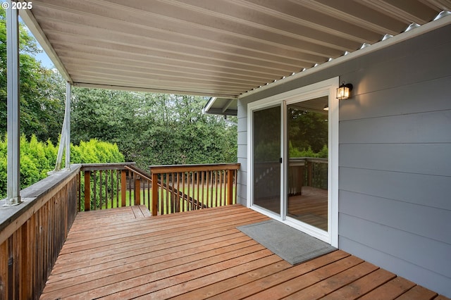 3707 NE 135th Ave, Portland, OR 97230 - view of wooden terrace