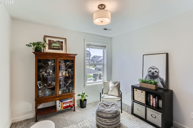 1028 E 16th St, Lafayette, OR 97127 - living area with carpet floors and baseboards