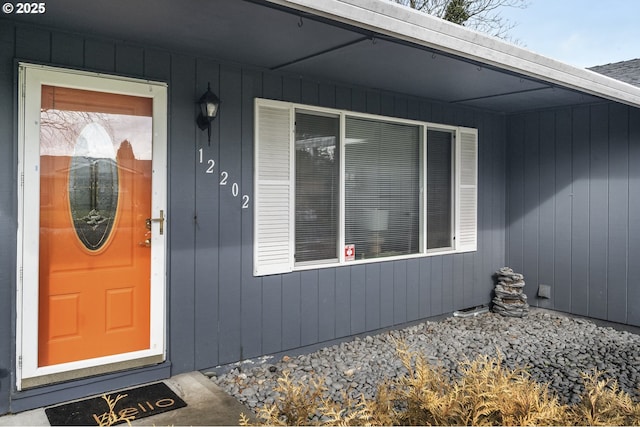 view of property entrance