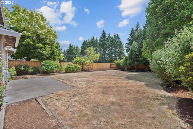 9240 SW Stono Dr, Tualatin, OR 97062 - fenced backyard featuring a patio