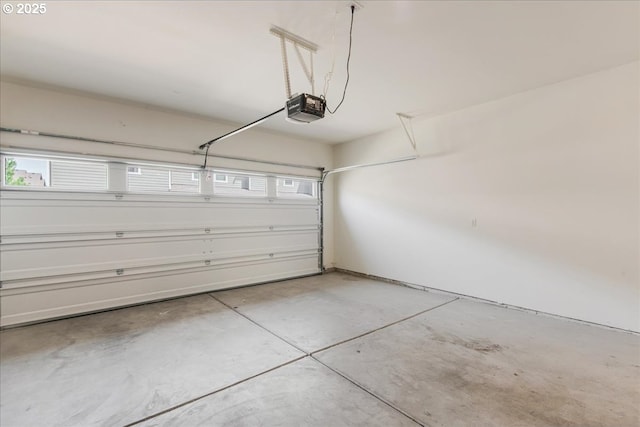 7119 NE 152nd Pl, Vancouver, WA 98682 - garage featuring a garage door opener