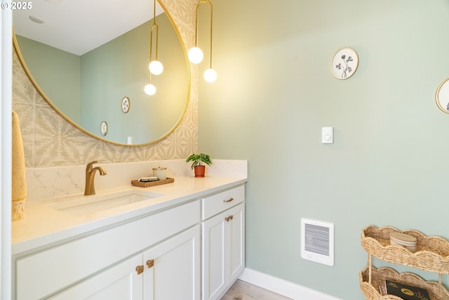 4633 SE 35th Ave Unit B, Portland, OR 97202 - bathroom with vanity