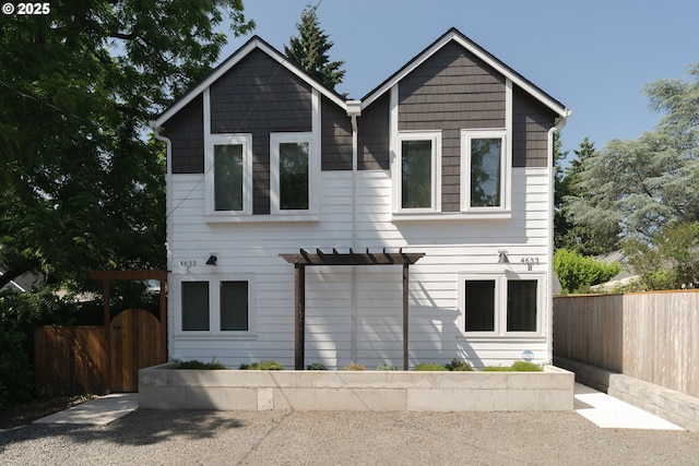 4633 SE 35th Ave Unit B, Portland, OR 97202 - view of front of property featuring a pergola