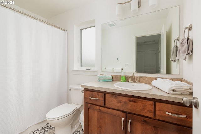 1937 NE 7th Dr, Lincoln City, OR 97367 - bathroom featuring vanity, toilet, a shower with shower curtain, and tile patterned flooring