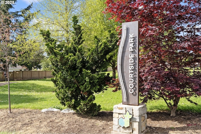 29460 SW Volley St Unit 72, Wilsonville, OR 97070 - view of yard with fence