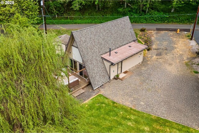 aerial view of property and surrounding area