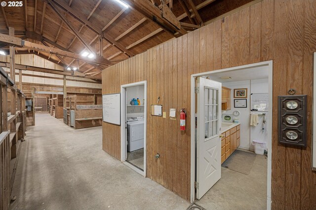 22750 SW Rosedale Rd, Beaverton, OR 97078 - horse barn with washer / clothes dryer