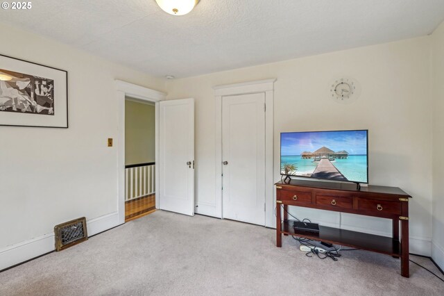 1917 NE Fremont St, Portland, OR 97212 - view of carpeted bedroom