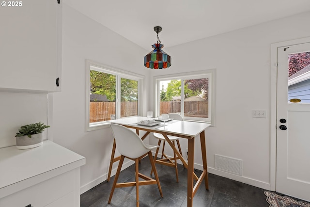 904 NE 78th Ave, Portland, OR 97213 - dining room with baseboards
