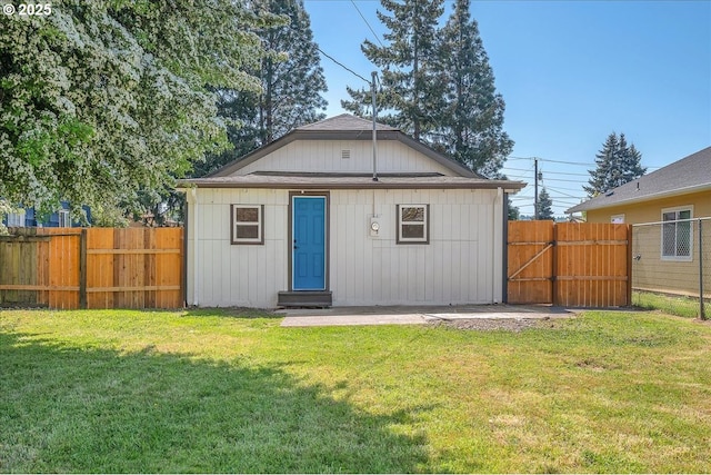 3114 Delaware St, Longview, WA 98632 - view of outdoor structure with fence and entry steps
