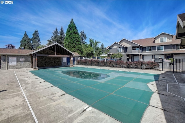 view of swimming pool