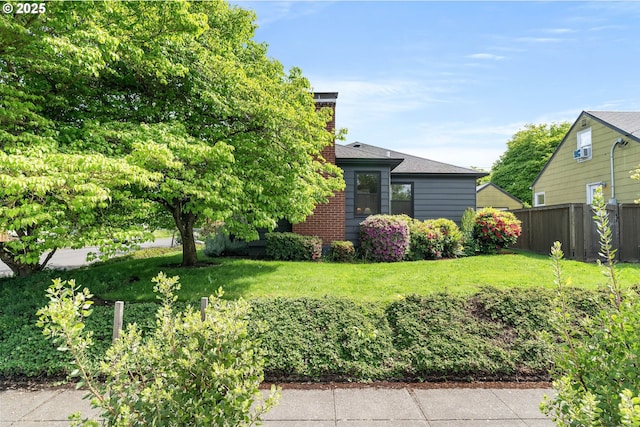 6833 NE 18th Ave, Portland, OR 97211 - view of yard