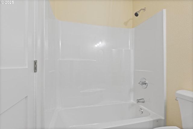 412 Monmouth Ave S, Monmouth, OR 97361 - bathroom with  shower combination and toilet