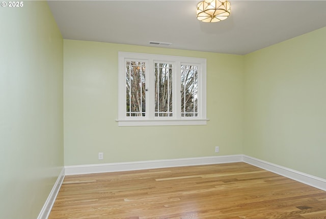 460 Bush St SE, Salem, OR 97302 - unfurnished room featuring light wood-type flooring and baseboards