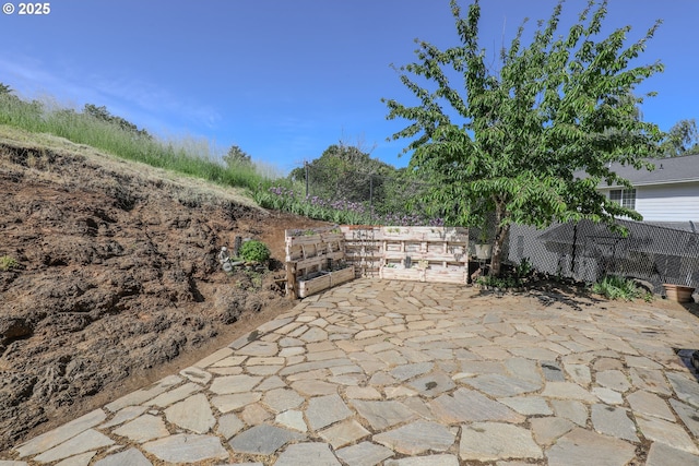 1680 NW Avery St, Roseburg, OR 97471 - view of patio / terrace with fence