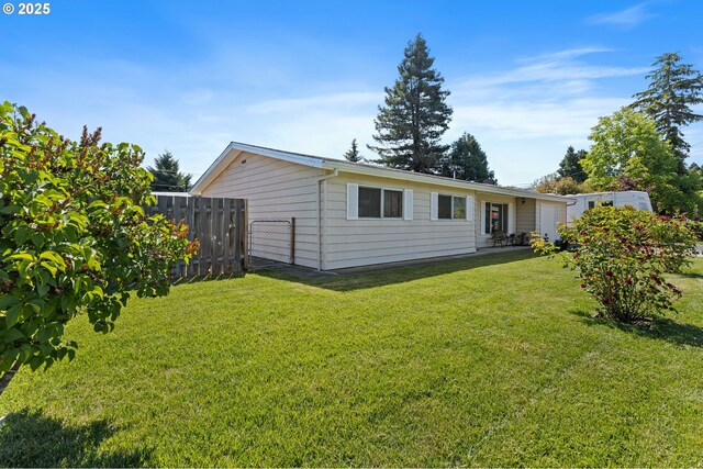 231 NE Chestnut Ave, Myrtle Creek, OR 97457 - view of rear view of property