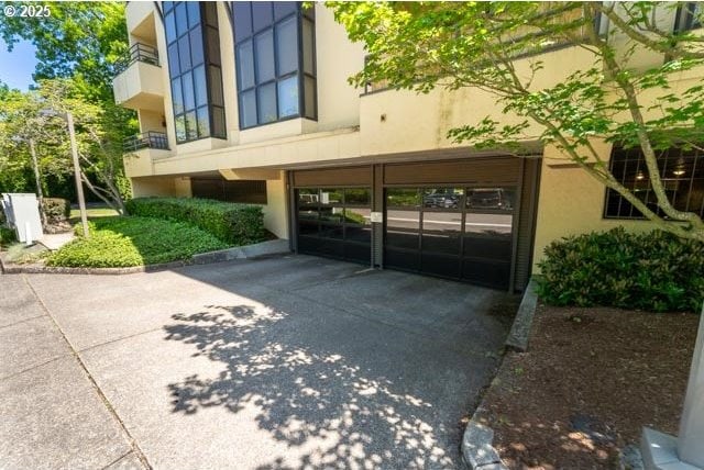 620 Wimbledon Ct, Eugene, OR 97401 - view of covered parking lot