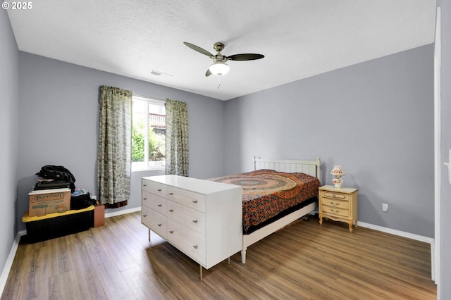 4908 Holly St, Springfield, OR 97478 - bedroom featuring wood finished floors and a ceiling fan