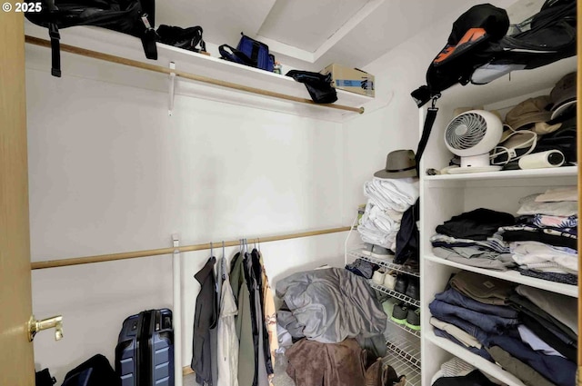 2451 Bowtie Ave, Eugene, OR 97404 - view of walk in closet