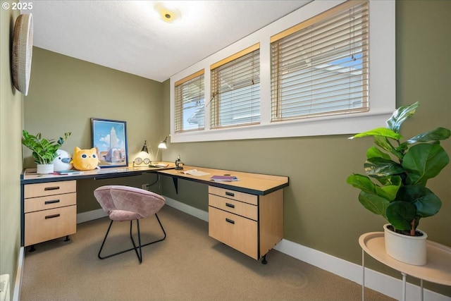 7525 SE 18th Ave, Portland, OR 97202 - office with light carpet and built in desk