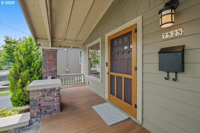 7525 SE 18th Ave, Portland, OR 97202 - entrance to property featuring covered porch