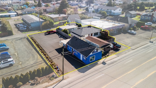 birds eye view of property featuring a residential view