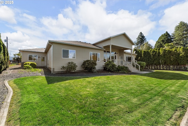 205 W Oriole Dr, Roseburg, OR 97471 - view of front of house featuring a front lawn
