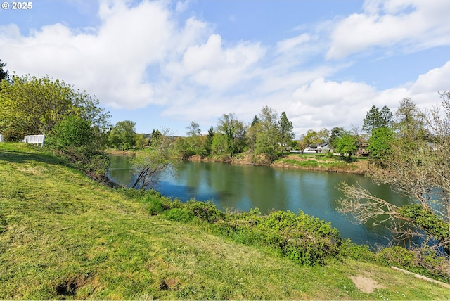 205 W Oriole Dr, Roseburg, OR 97471 - property view of water