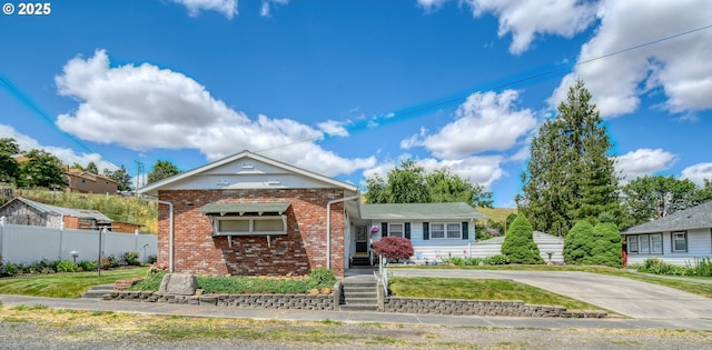 385 S Green St, Heppner, OR 97836 - view of front of property with brick siding and driveway