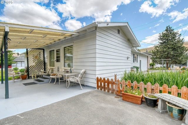 385 S Green St, Heppner, OR 97836 - view of patio