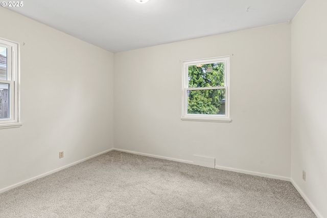 1041 19th Ave, Longview, WA 98632 - carpeted empty room featuring baseboards