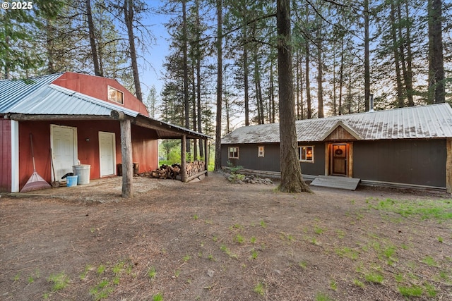 74576 Thompson Rd, Elgin, OR 97827 - view of property exterior featuring metal roof