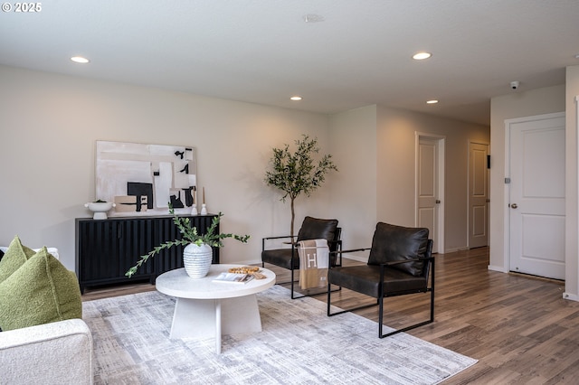 505 NE 138th Pl, Vancouver, WA 98684 - living area featuring light wood-style floors and recessed lighting