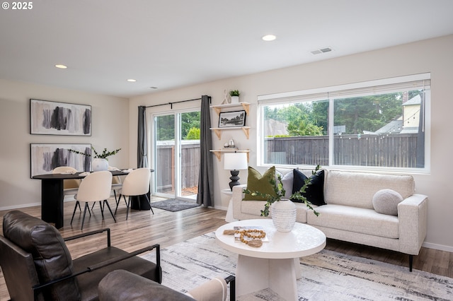 505 NE 138th Pl, Vancouver, WA 98684 - living room with light wood-style flooring and recessed lighting
