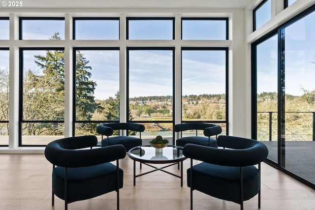 view of sunroom / solarium