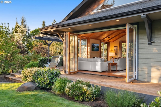 1524 Sherman Ave, Hood River, OR 97031 - view of wooden deck