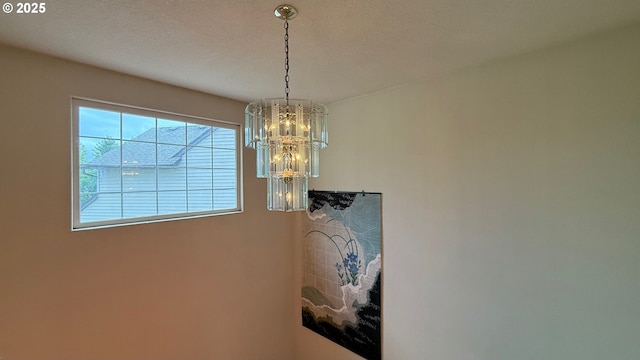 2113 SE 181st Ave, Vancouver, WA 98683 - detailed view of a chandelier