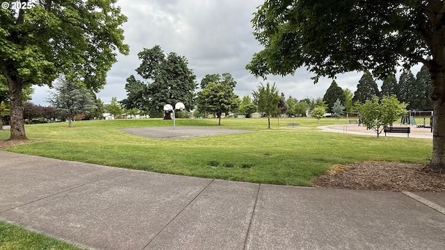 2113 SE 181st Ave, Vancouver, WA 98683 - view of home's community with a yard and community basketball court