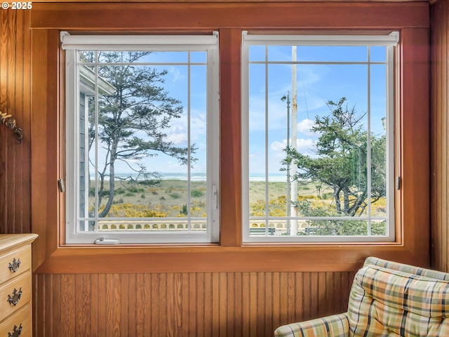 1021 S Prom, Seaside, OR 97138 - detailed view of wood walls